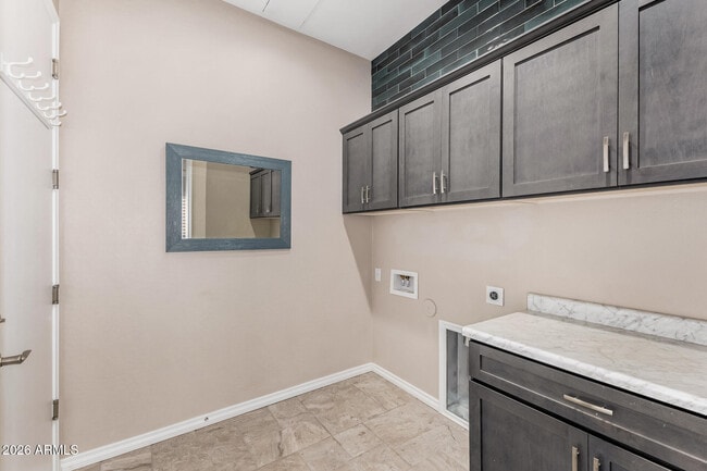 Building Photo - 35532 N Sunset Trail