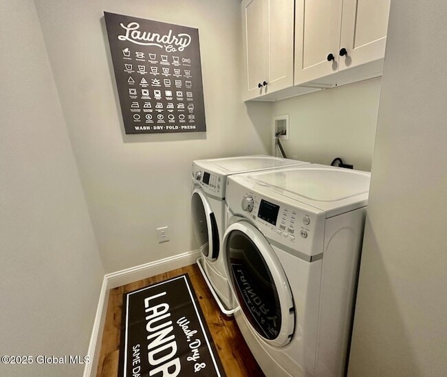 Building Photo - 77 Van Dam St