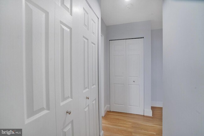 Building Photo - 1200 S Arlington Ridge Rd