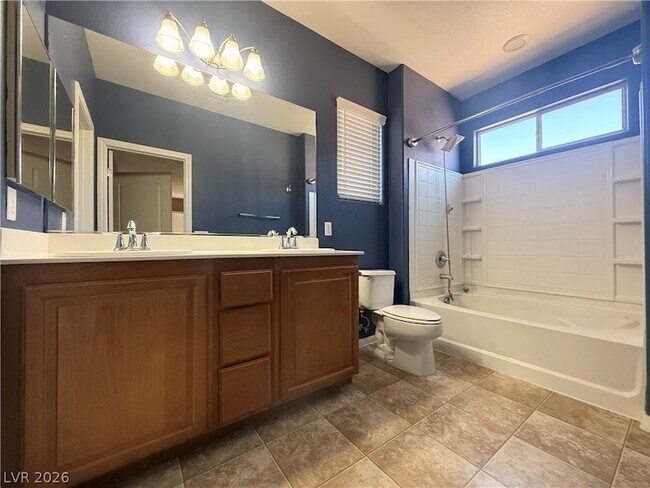 Building Photo - 673 Taliput Palm Pl