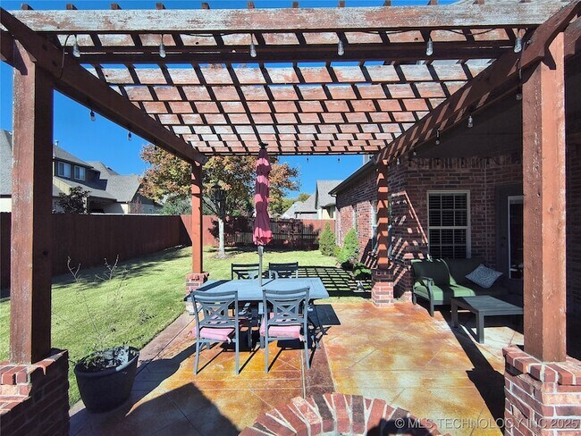 Building Photo - 4724 S 168th E Ave