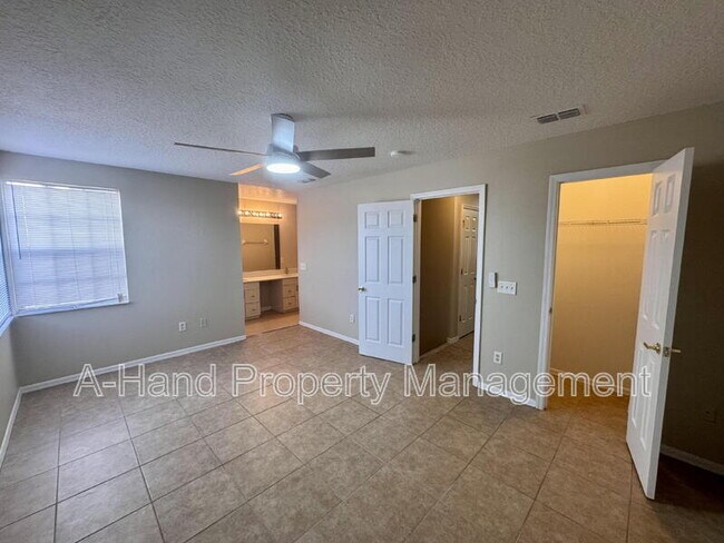 Building Photo - 824 Washington Palm Loop
