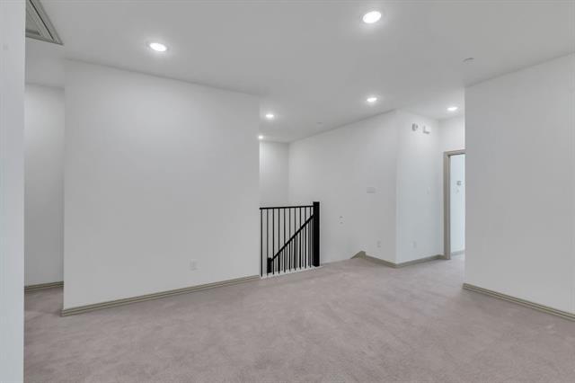 Building Photo - 8894 Scarp Hl Ln