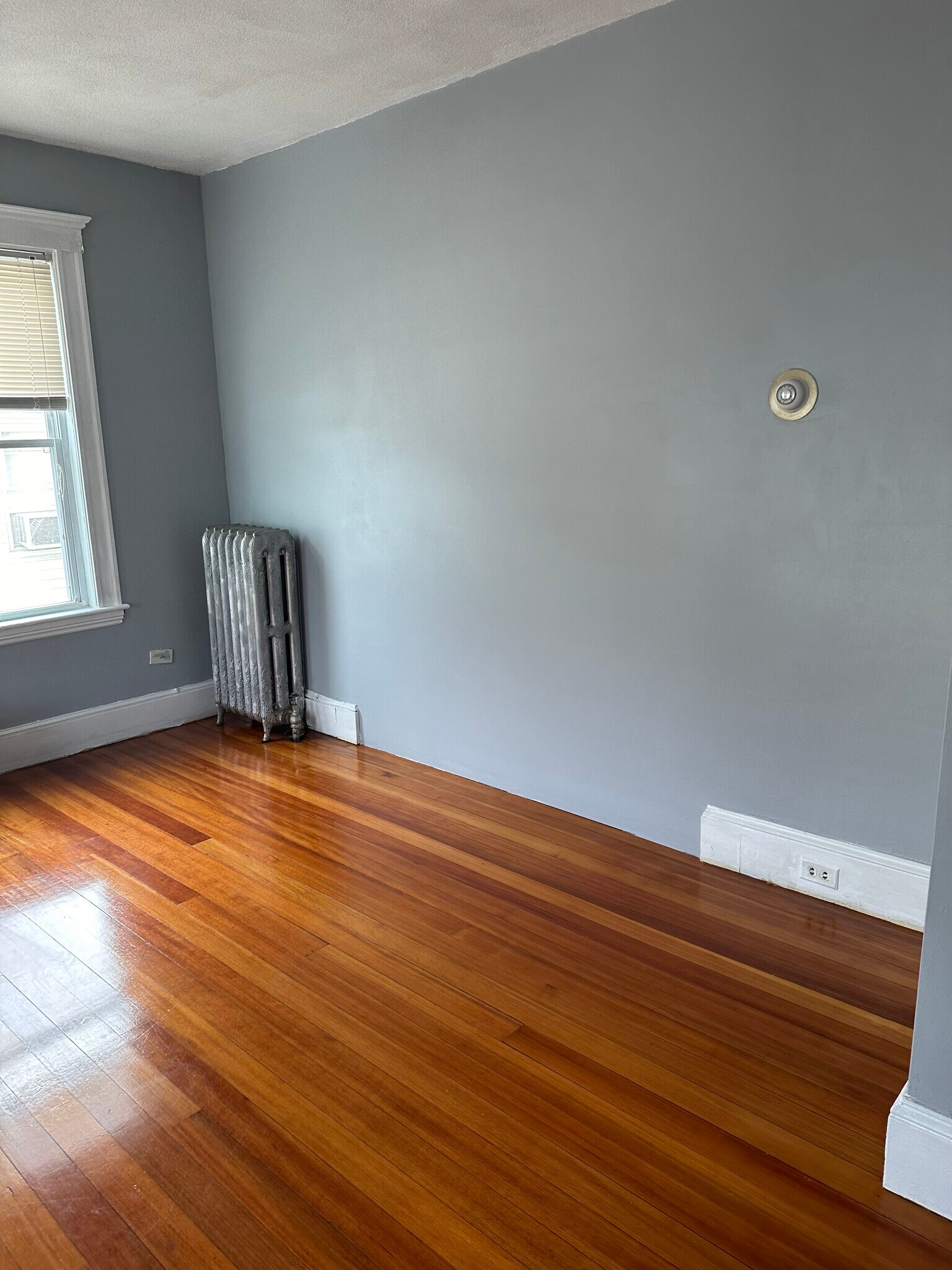 Building Photo - 24 Olcott St