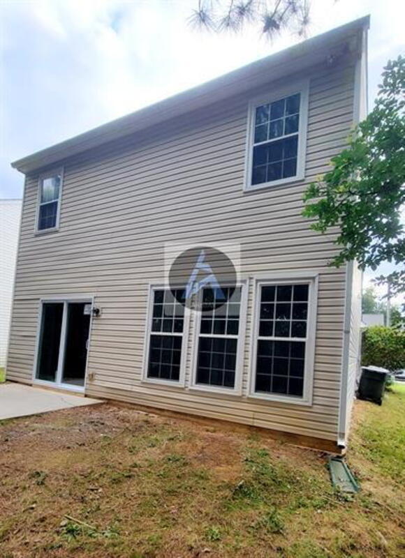 Building Photo - 1691 Woodsford Rd