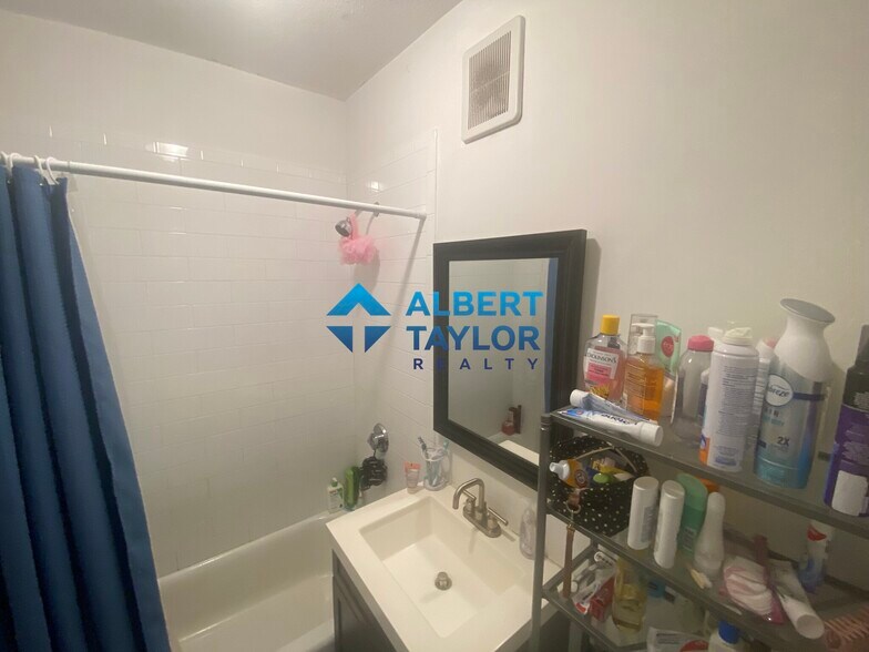 Building Photo - 600 Columbus Ave