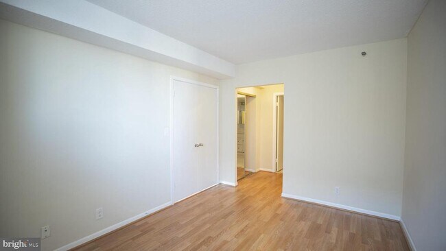 Building Photo - 5505 Seminary Rd