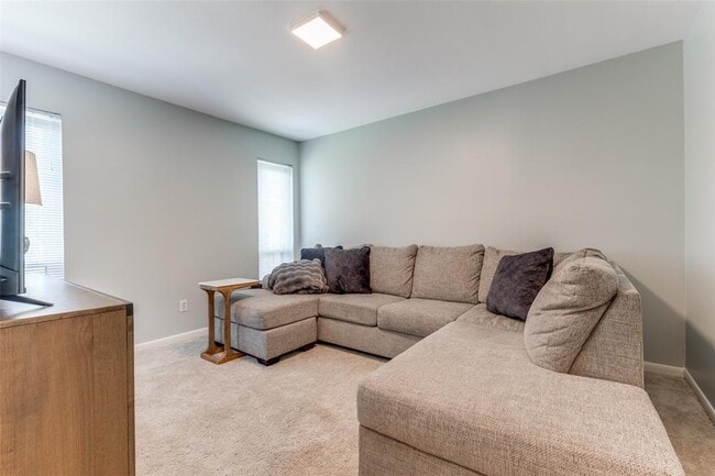 Building Photo - 14132 Bluebird Ln