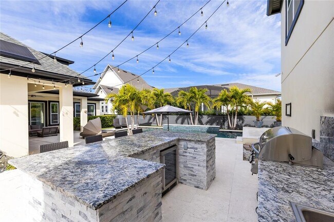 Building Photo - 13153 Lessing Ave