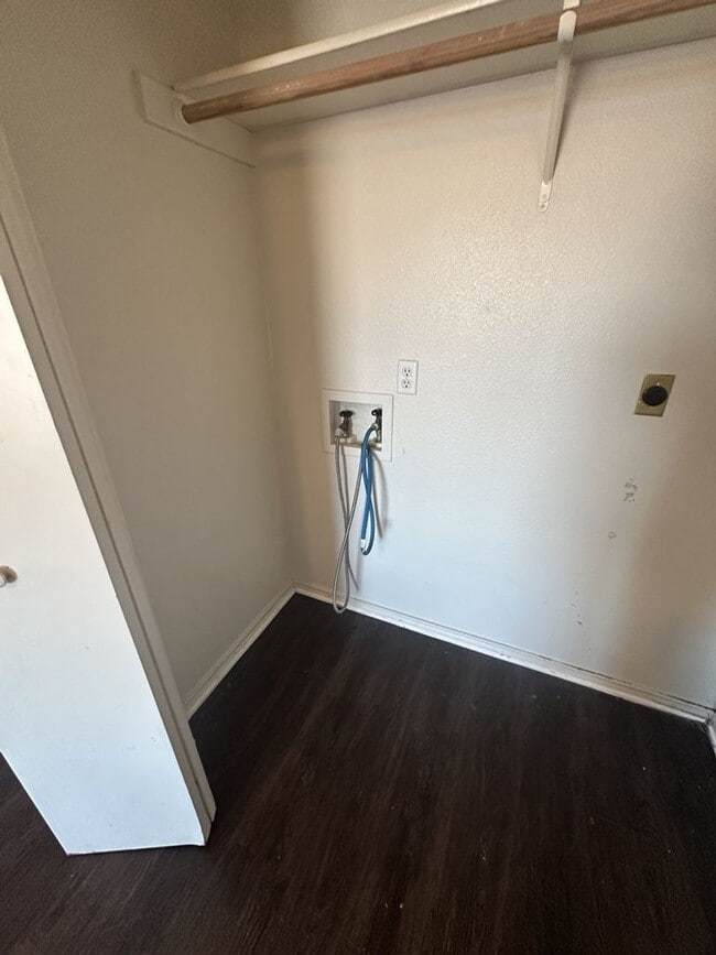 Building Photo - AVAILABLE NOW; APPLY TODAY AT OUR WEBSITE!!