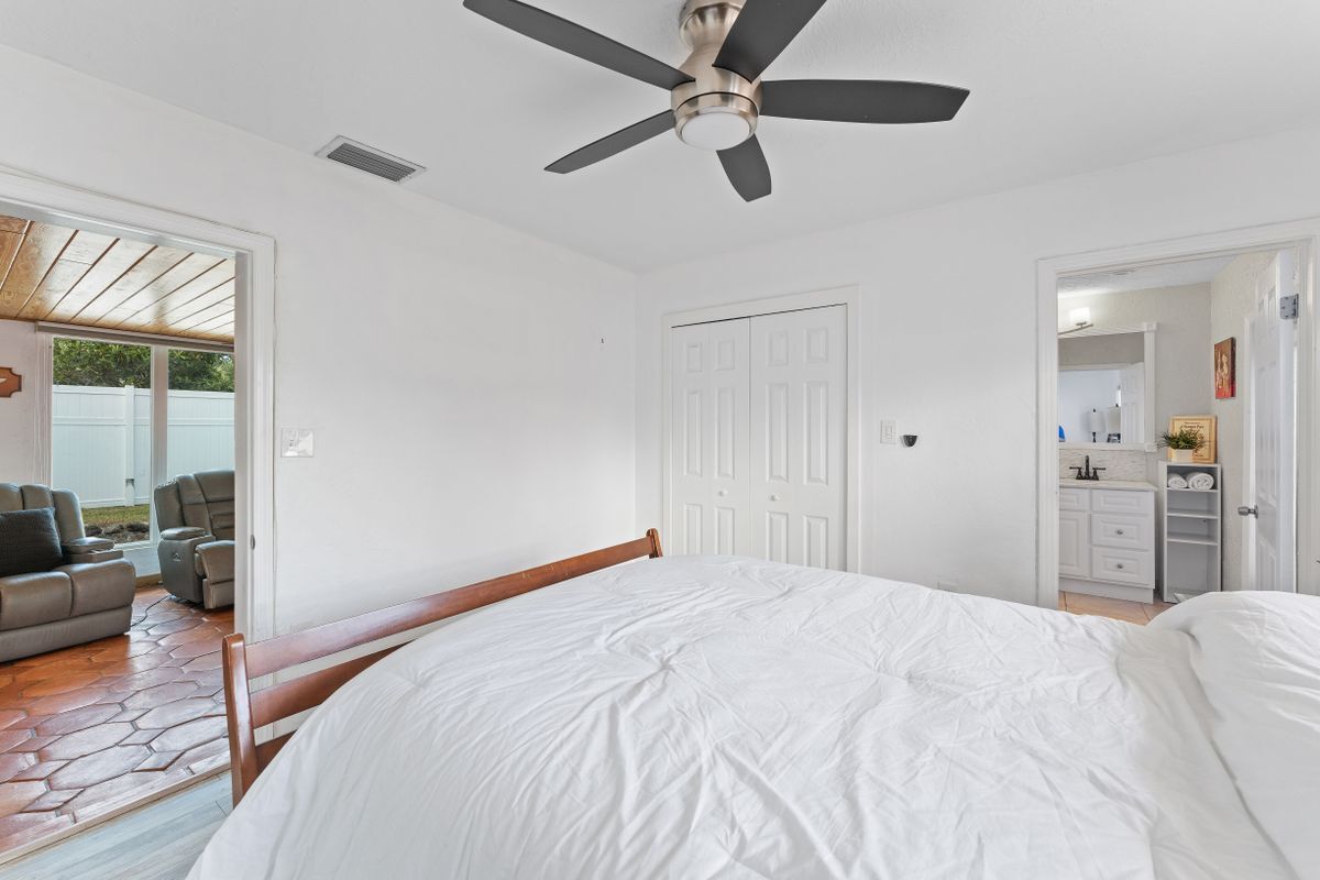 Building Photo - 1841 Buccaneer Dr