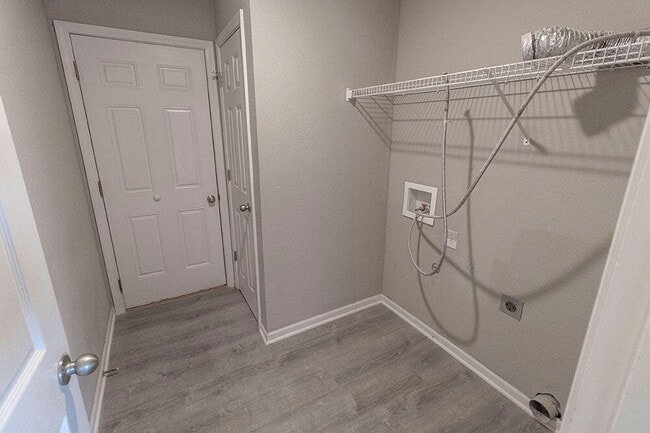 Building Photo - 3927 Snowy Owl Dr