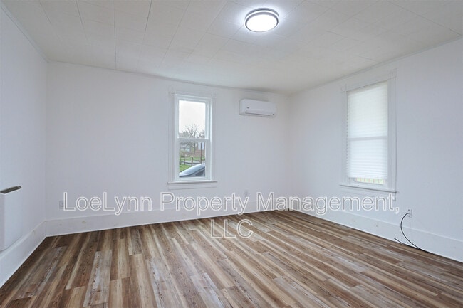 Building Photo - 14208 Temple St