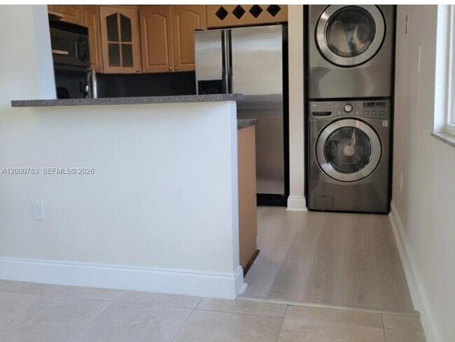 Building Photo - 9970 NW 9th St Cir