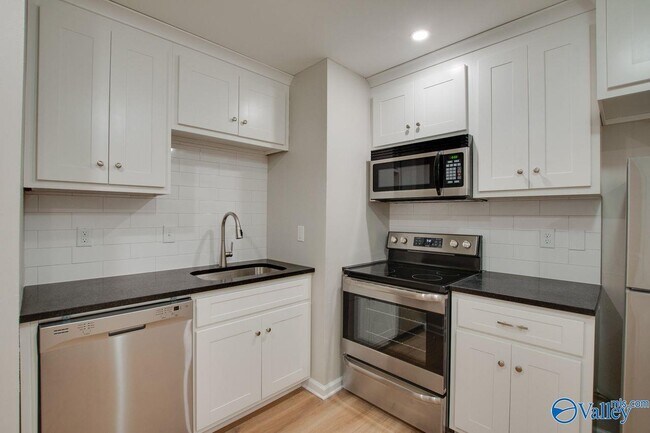 Building Photo - 4104 Mc Vay St SW