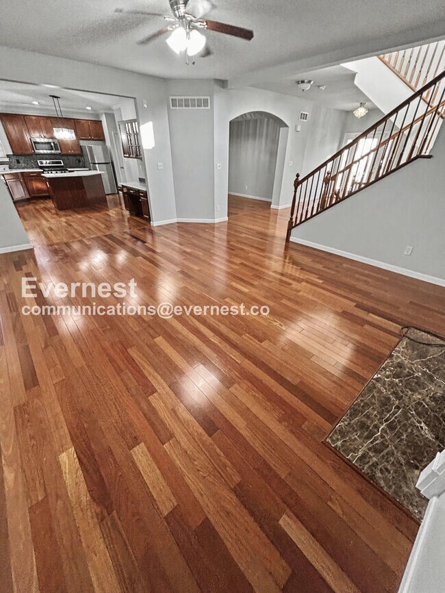 Building Photo - Spacious 4-Bed Home with 2-Car Garage & Modern Amenities