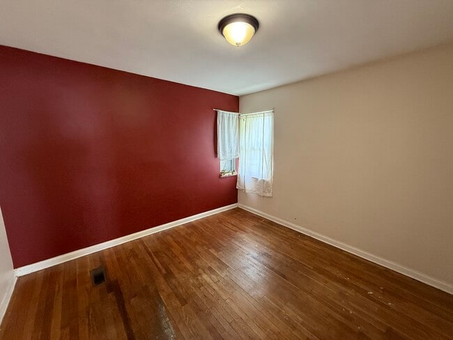 Building Photo - 22420 Lilac St