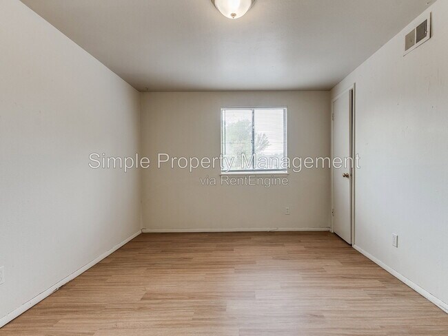 Building Photo - 4012 Parkwoods Ln