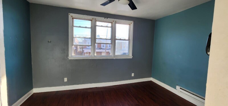 Building Photo - 5247 Spruce St
