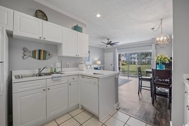 Building Photo - 4846 Carnation Cir