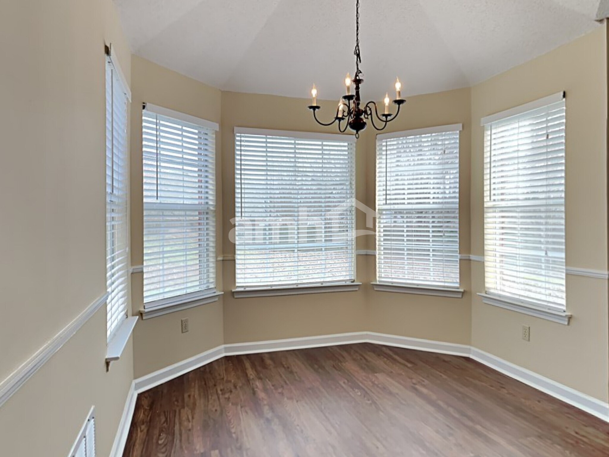 Building Photo - 5802 Eagleston Dr