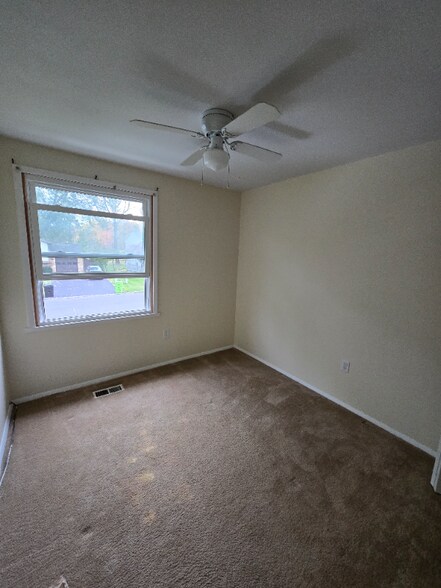 Building Photo - 207 Old Cove Rd