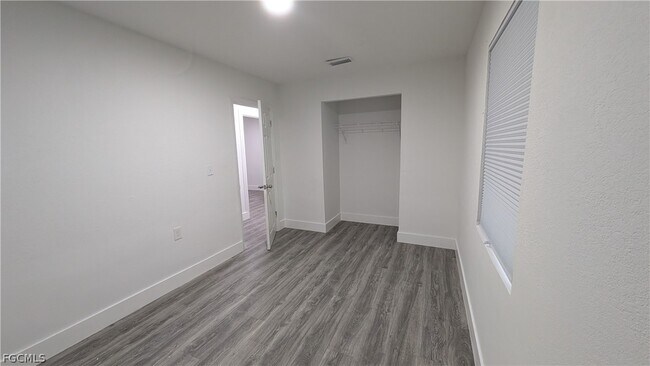 Building Photo - 660 S Missouri St