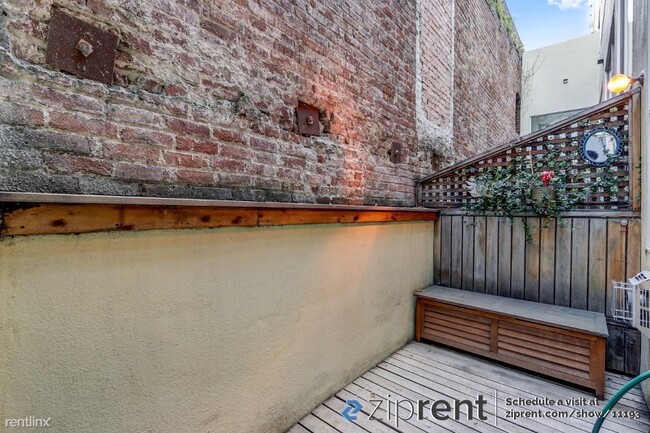 Building Photo - 1 br, 1 bath Condo - 728 Alabama St, San F...