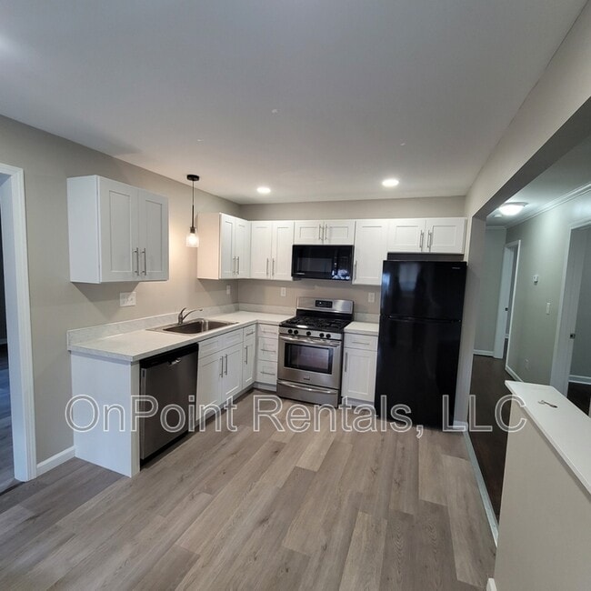 Building Photo - 30816 Grandview Ave