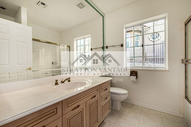 Building Photo - 15848 E Brodiea Dr