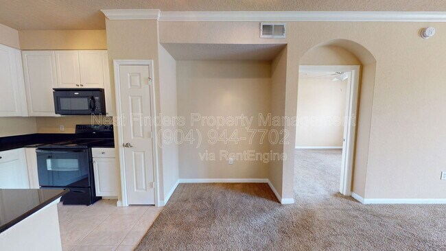 Building Photo - 8539 Gate Pkwy W