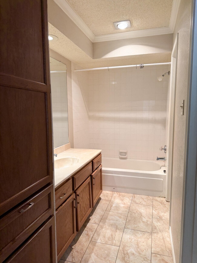 Building Photo - 3315 78th St