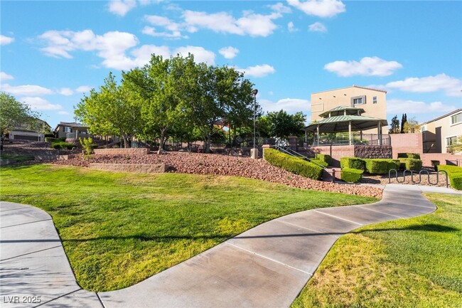 Building Photo - 10627 Seasonable Dr