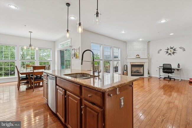 Building Photo - 2136 Sugar Maple Ln