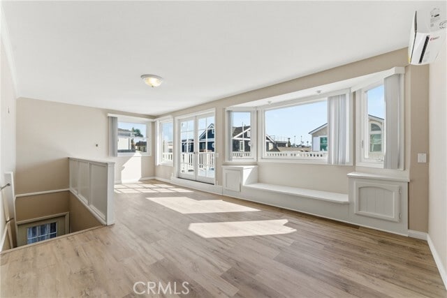 Building Photo - 403 38th St