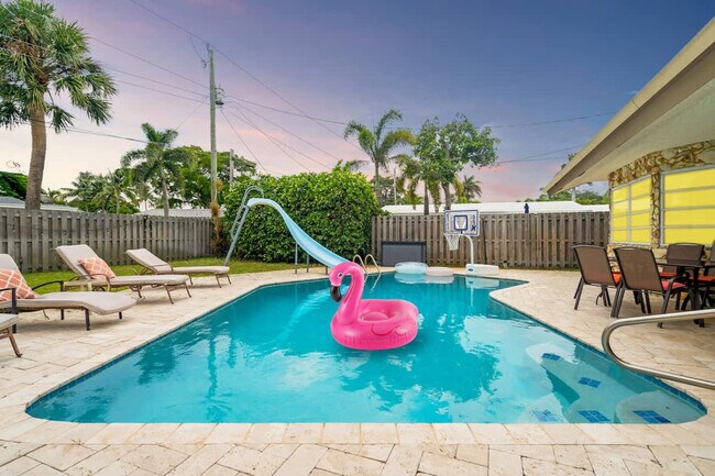 Building Photo - 1006 SE 6th St