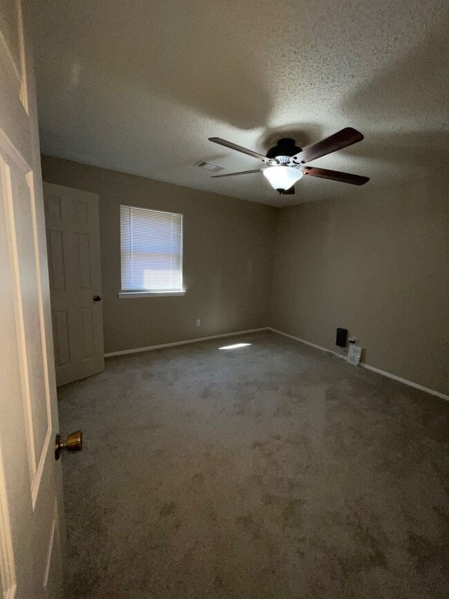 Building Photo - 1101 Lehman Dr