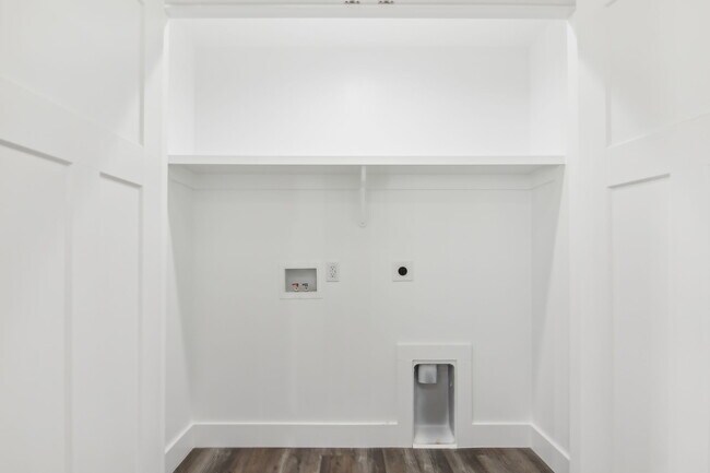 Building Photo - 4025 Cedar Fls Ln