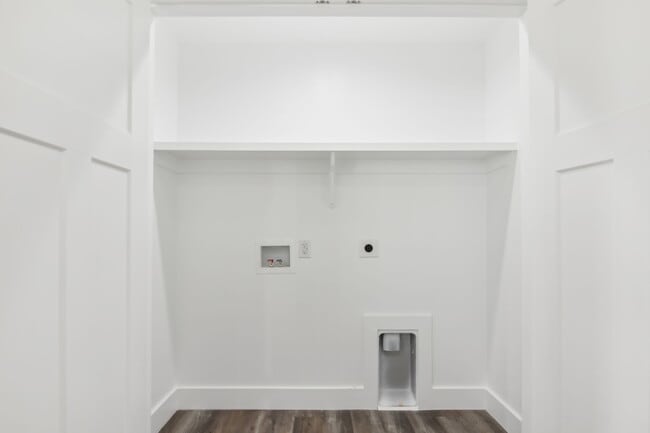 Building Photo - 4030 Cedar Fls Ln