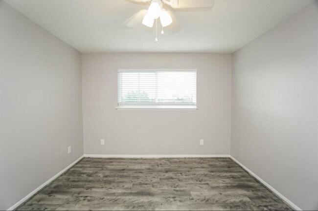 Building Photo - 14571 Misty Meadow Ln