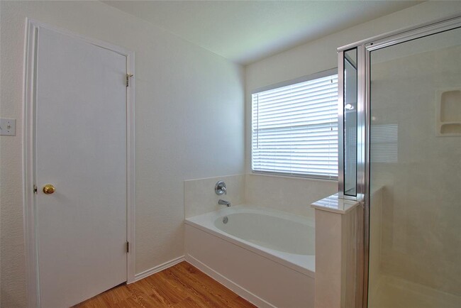 Building Photo - 115 Remington Dr