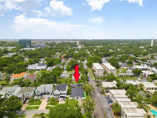 Building Photo - 3601 W Dale Ave