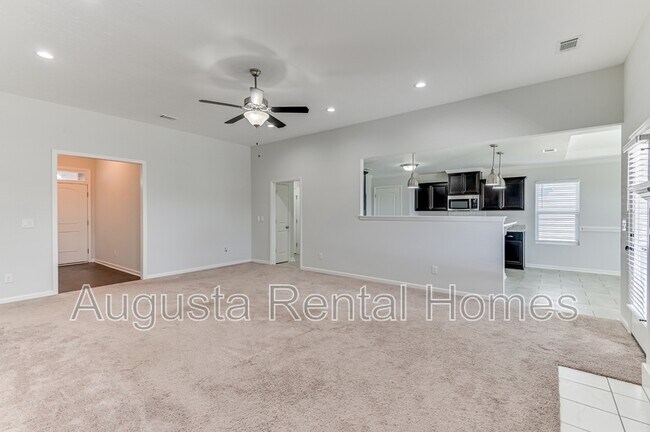 Building Photo - 2562 Inverness Dr