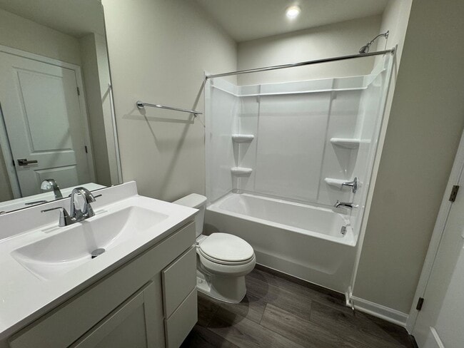 Building Photo - Brand New Townhouse, Great Location!