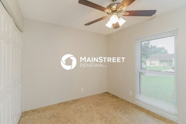 Building Photo - 3 Bedroom Pet-Friendly Home in Tampa, FL with Main Street Renewal