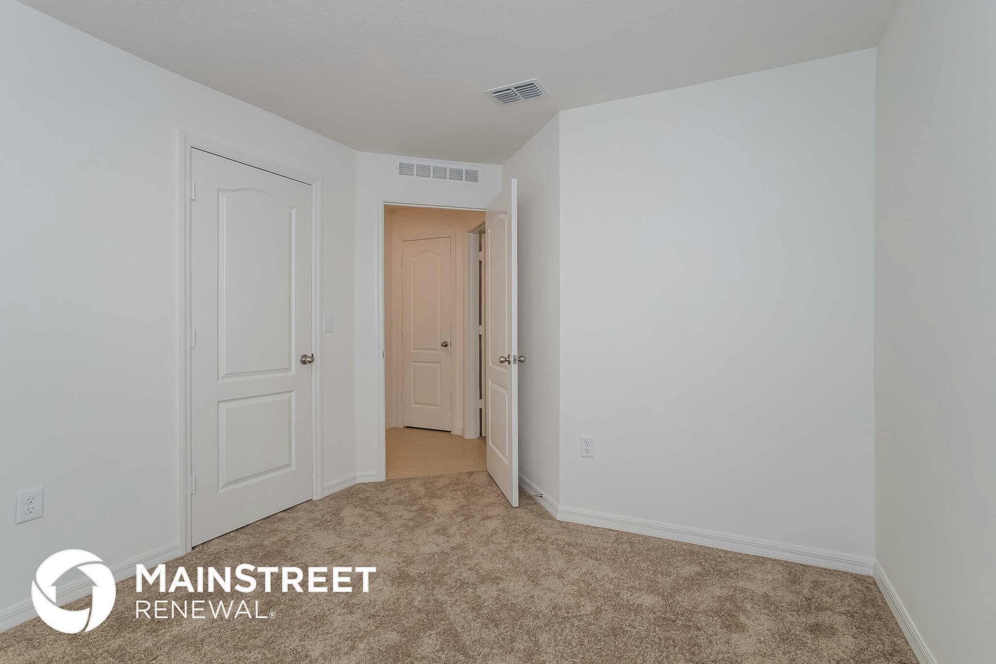 Building Photo - 1370 Brenway Dr