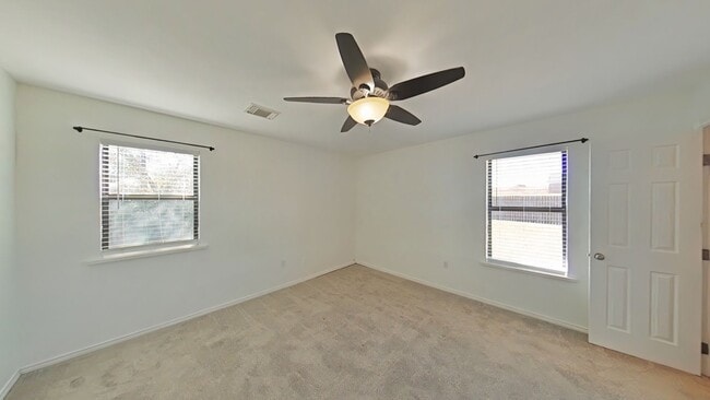 Building Photo - 7710 SW Crystal Hills Pl