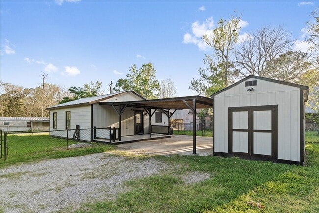 Building Photo - 231 Javelina Trl