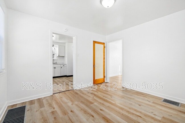 Building Photo - 209 Hurston Way