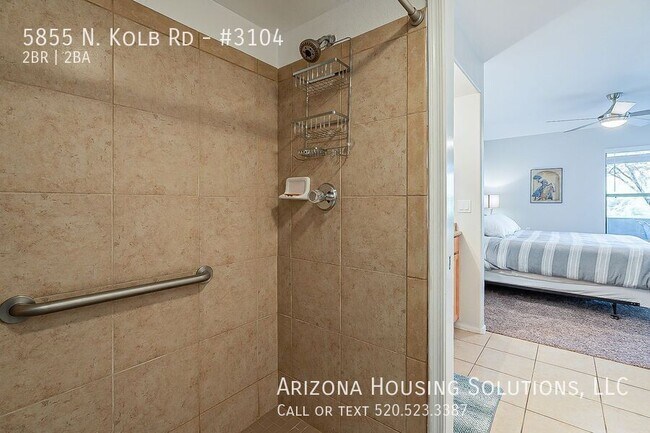 Building Photo - 5855 N Kolb Rd